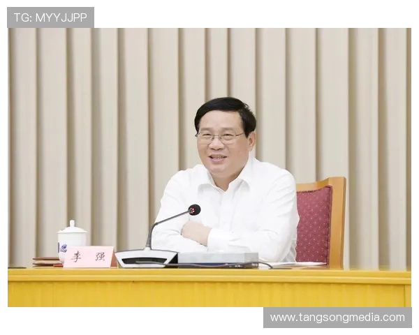 与李强深度对话探讨他在英雄联盟中的辉煌职业生涯与未来展望